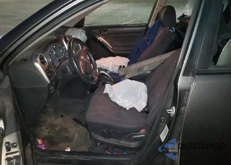 2004 Toyota Corolla Matrix Xr z USA, uszkodzony, nr VIN 2T1KR32E04C205855